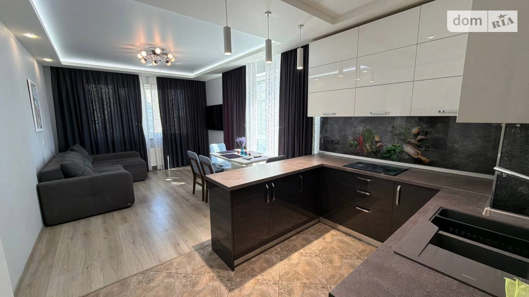 Продается 2-комнатная квартира 85 кв. м в Одессе, ул. Марсельская, 60 - фото 3