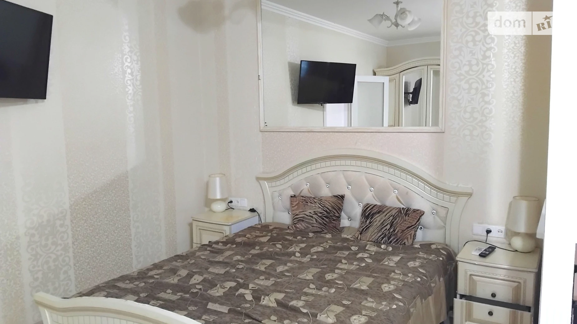 Продається 1-кімнатна квартира 35 кв. м у Одесі, пл. Соборна - фото 2