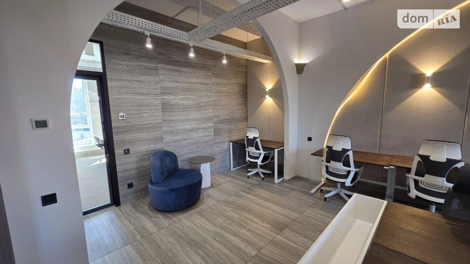 Продается офис 540 кв. м в бизнес-центре, цена: 8100000 $ - фото 4