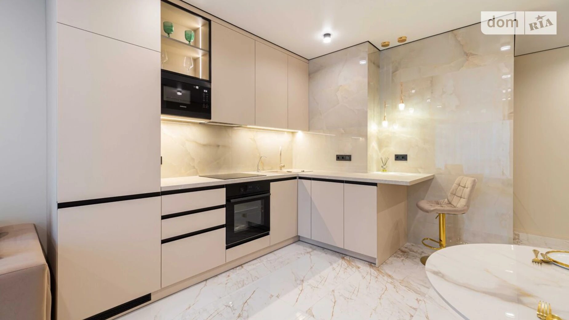 Продается 1-комнатная квартира 42.4 кв. м в Киеве, ул. Александра Олеся, 23А - фото 4