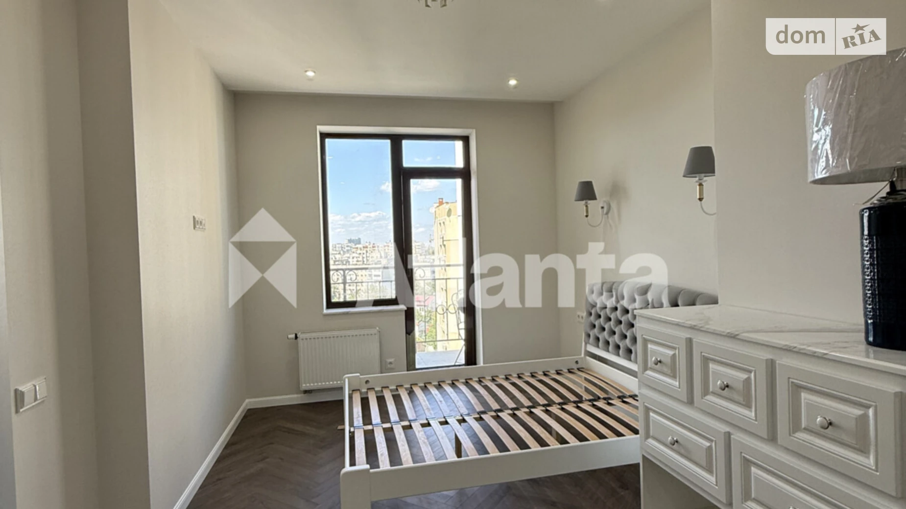 Продається 1-кімнатна квартира 45 кв. м у Одесі, Фонтанська дор., 25 корпус 2 - фото 2