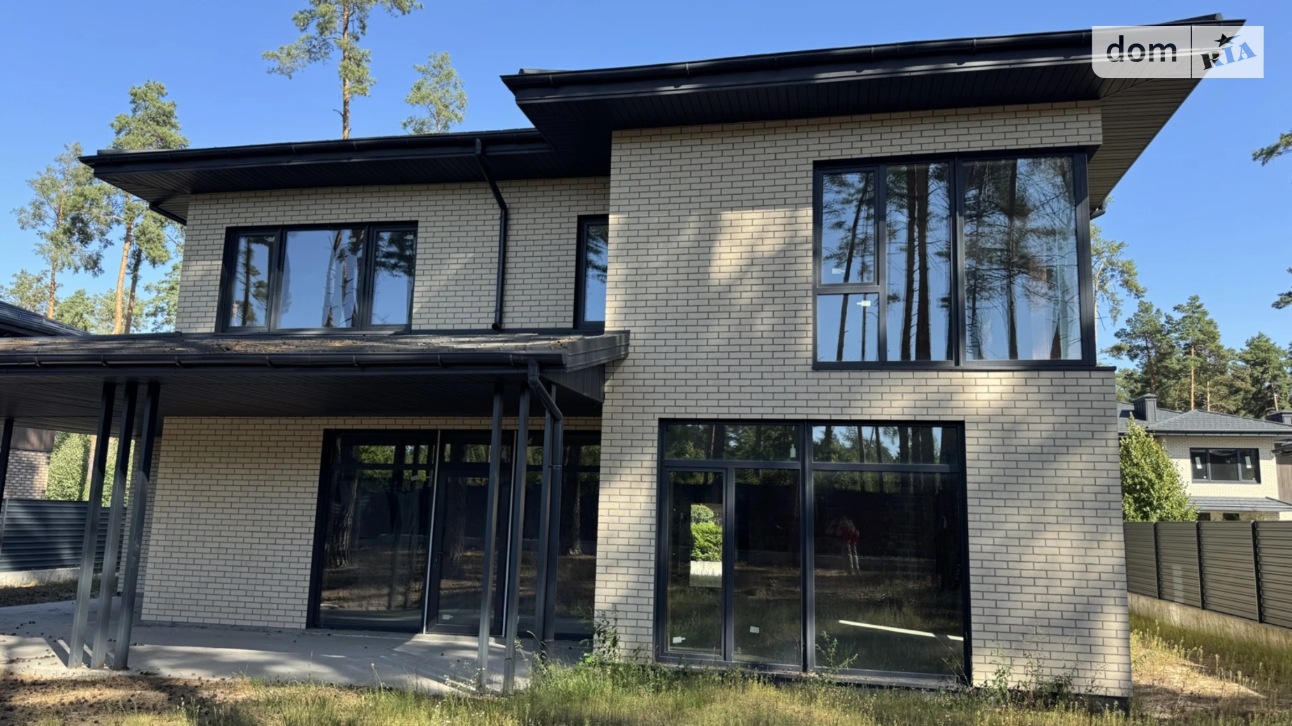 Продается дом на 2 этажа 214 кв. м с бассейном, цена: 425000 $ - фото 3