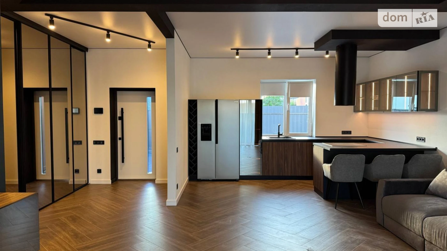 Продается дом на 2 этажа 130 кв. м с балконом, цена: 270000 $ - фото 4