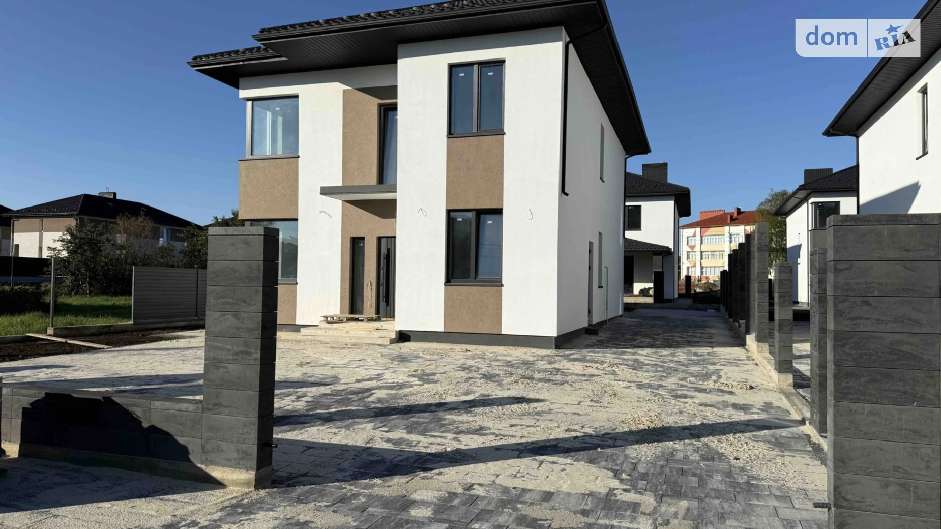 Продается дом на 2 этажа 170 кв. м с террасой, цена: 1300 $ - фото 2