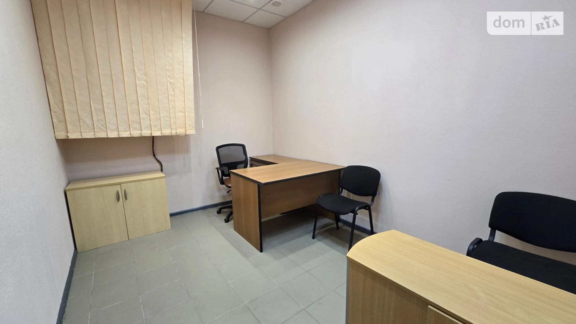 Сдается в аренду офис 14 кв. м в бизнес-центре, цена: 6000 грн - фото 2