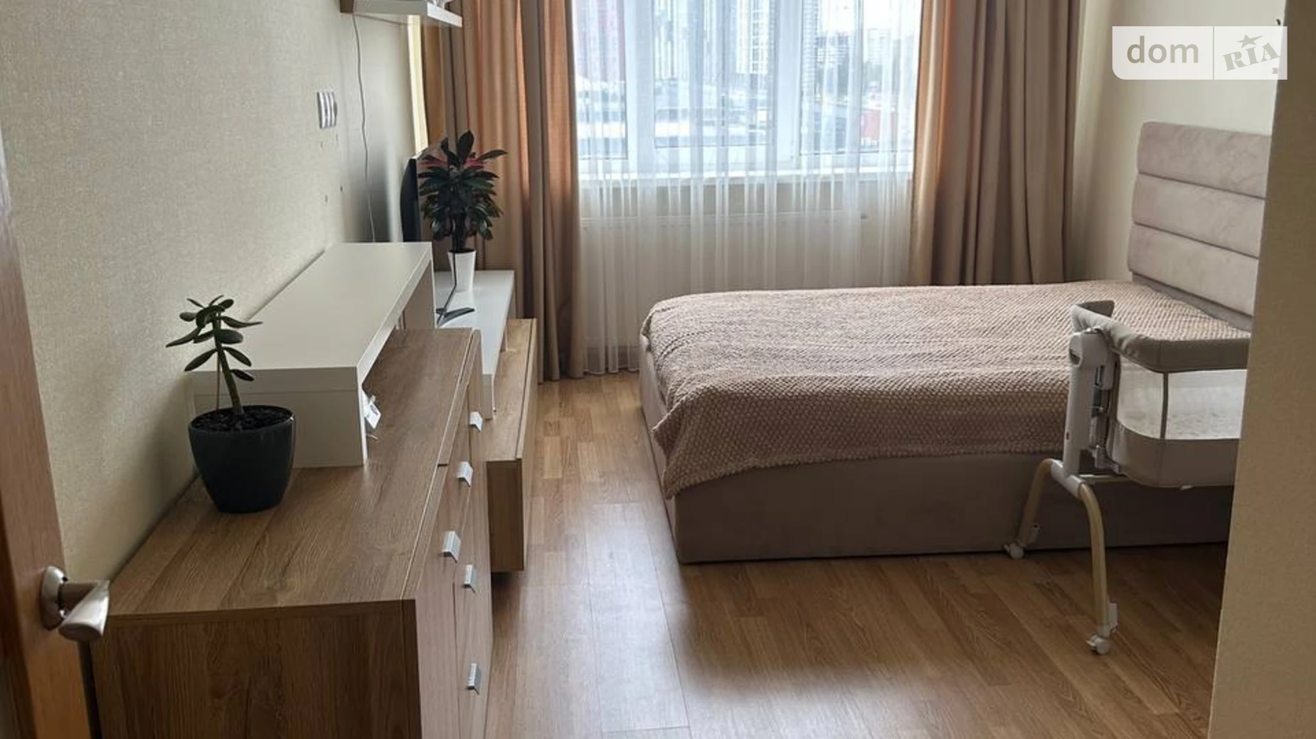 Продается 1-комнатная квартира 40.7 кв. м в Киеве, ул. Семьи Кристеров, 20 - фото 2
