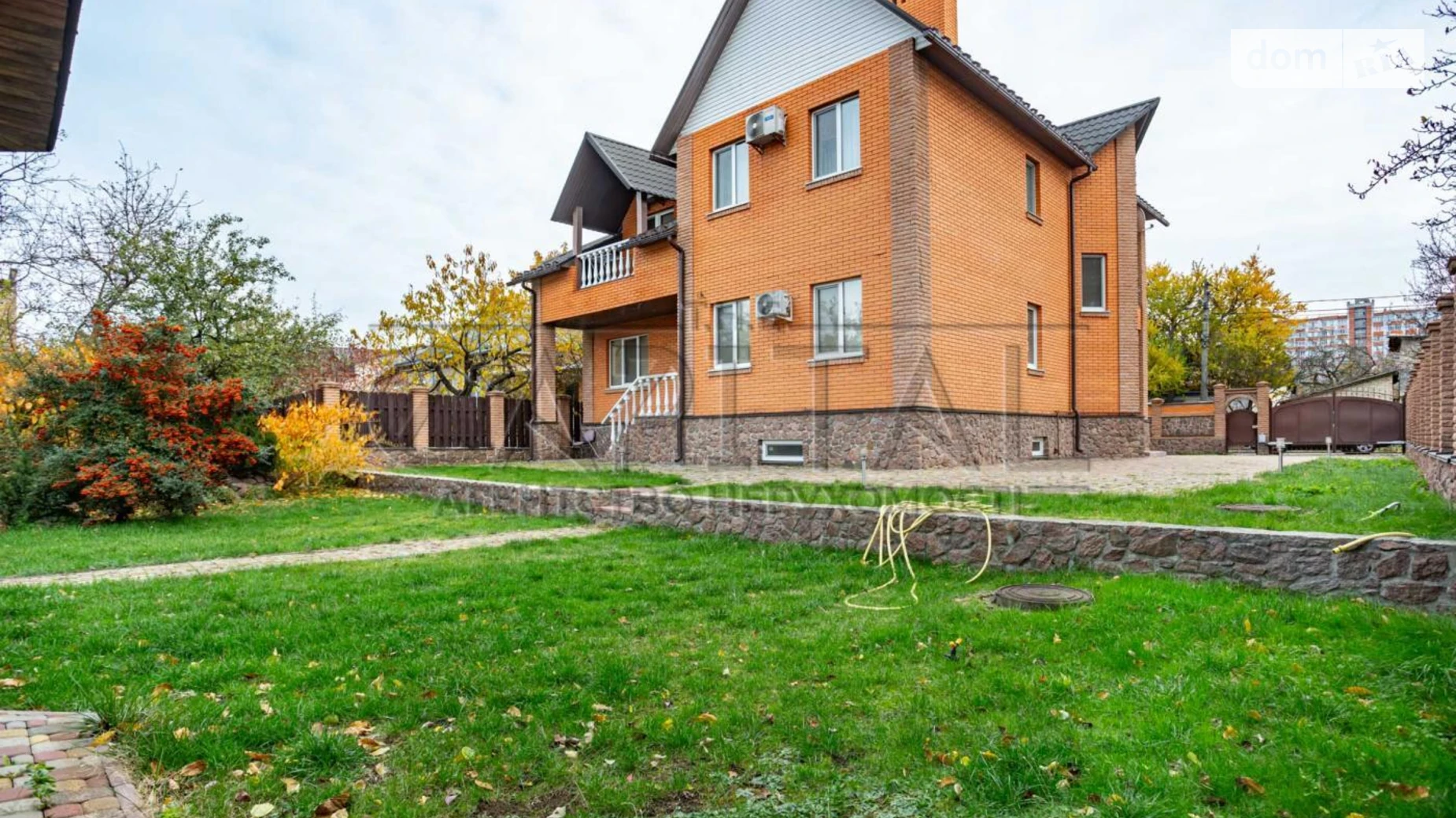 Сдается в аренду офис 328 кв. м в бизнес-центре, цена: 4000 $ - фото 2