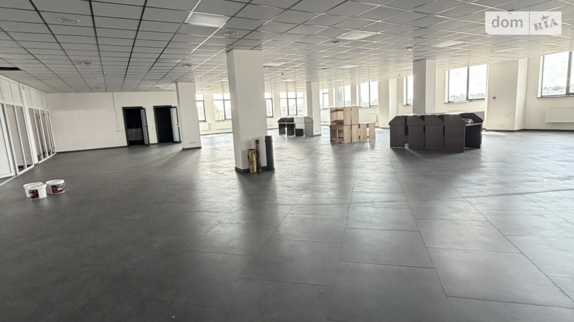 Сдается в аренду офис 1400 кв. м в бизнес-центре, цена: 14000 $ - фото 3