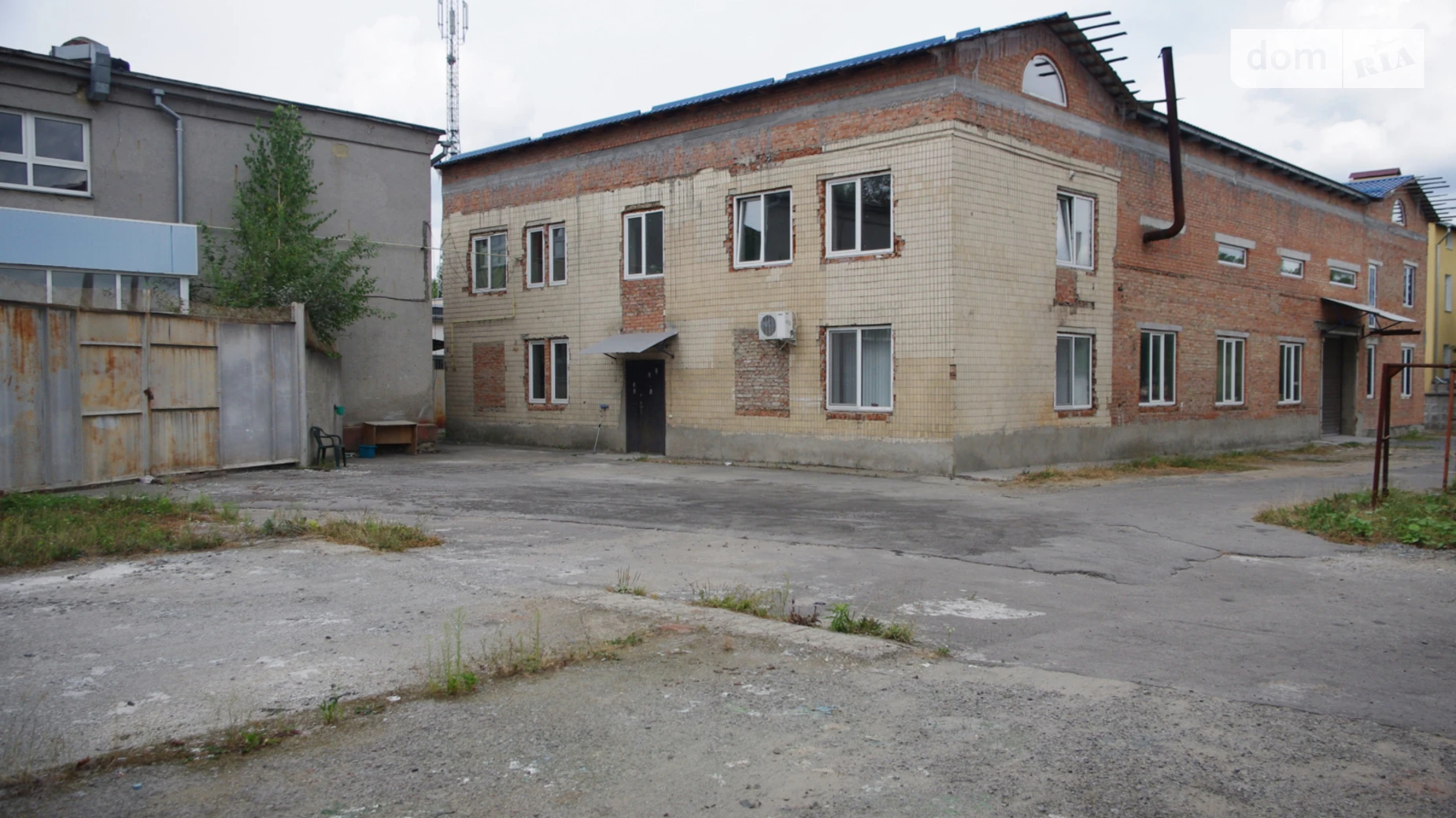 Продается помещения свободного назначения 900 кв. м в 2-этажном здании, цена: 850000 $ - фото 2