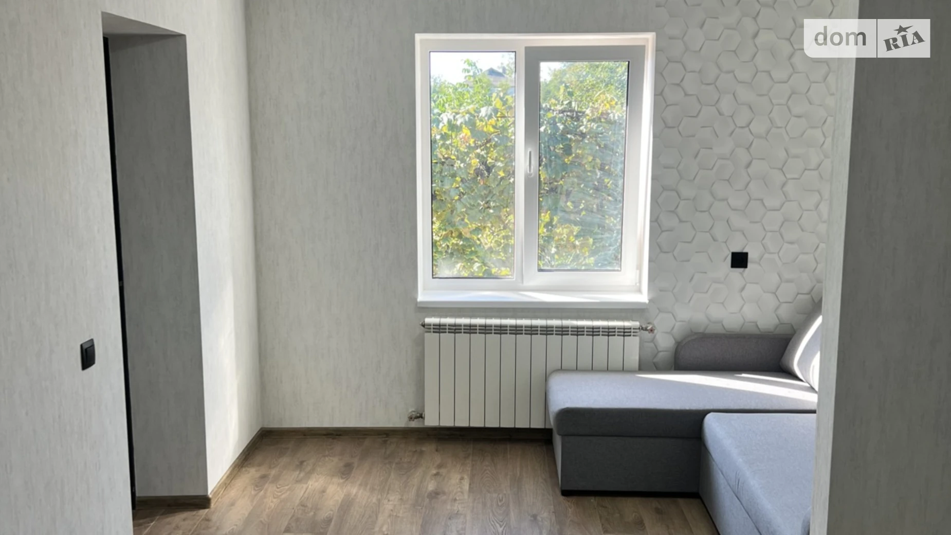 Продається одноповерховий будинок 48 кв. м з гаражем, цена: 29999 € - фото 3
