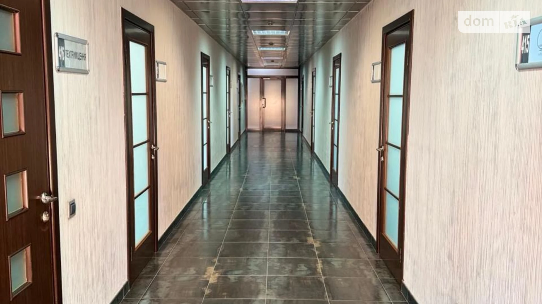 Сдается в аренду офис 55 кв. м в бизнес-центре, цена: 15950 грн - фото 2