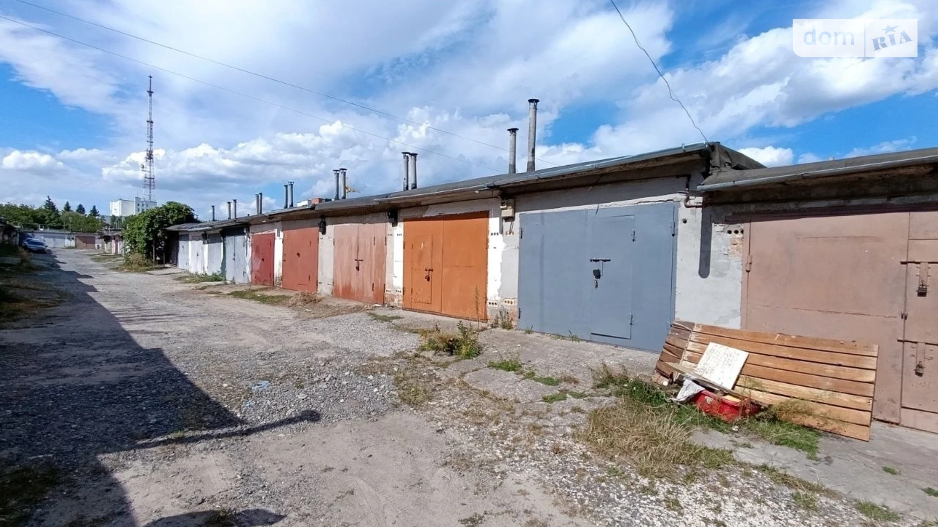 Продается место в гаражном кооперативе под легковое авто на 22.4 кв. м, цена: 11900 $ - фото 3