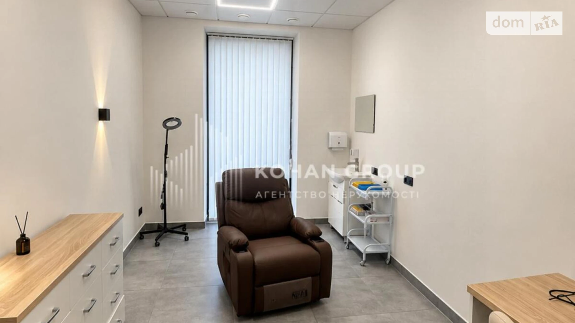 Сдается в аренду офис 12.8 кв. м в бизнес-центре, цена: 15000 грн - фото 2