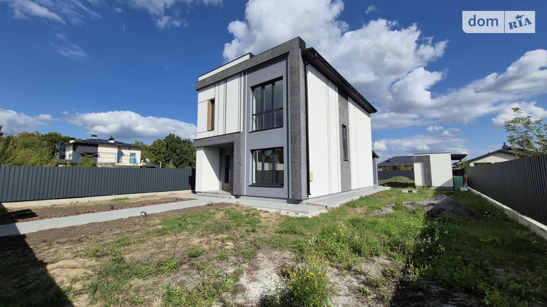Продается дом на 2 этажа 135 кв. м с беседкой, цена: 230000 $ - фото 2