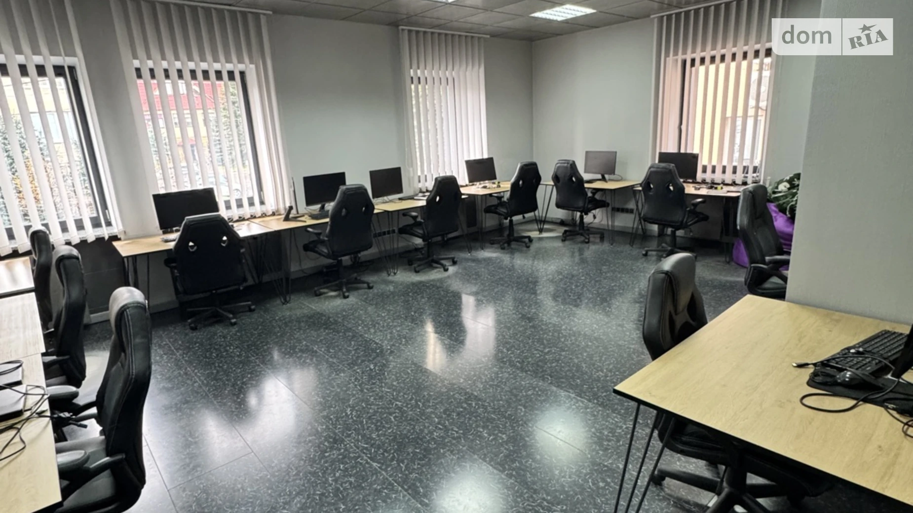 Сдается в аренду офис 55 кв. м в бизнес-центре, цена: 15950 грн - фото 4