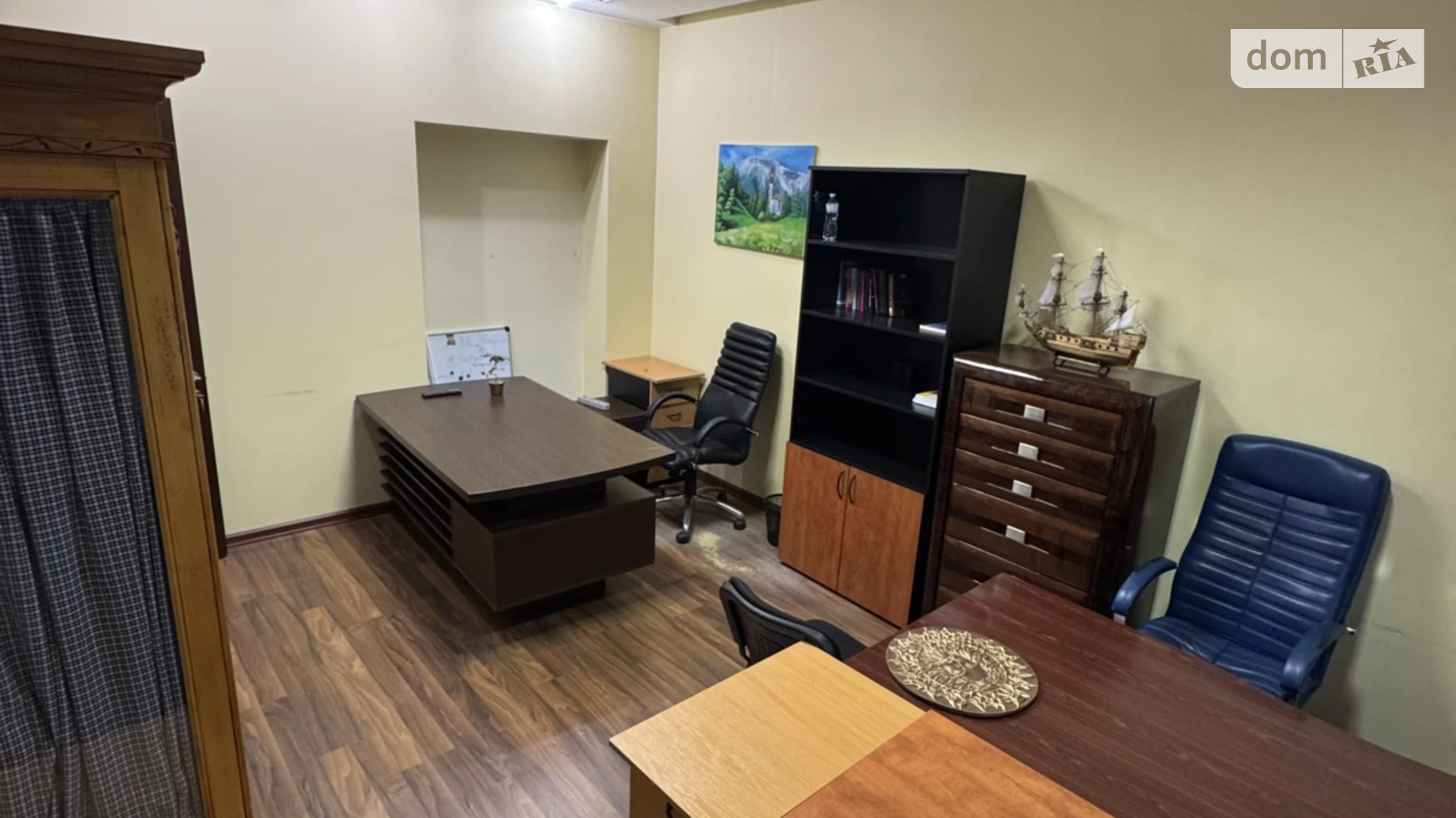 Сдается в аренду офис 90 кв. м в бизнес-центре, цена: 45000 грн - фото 2