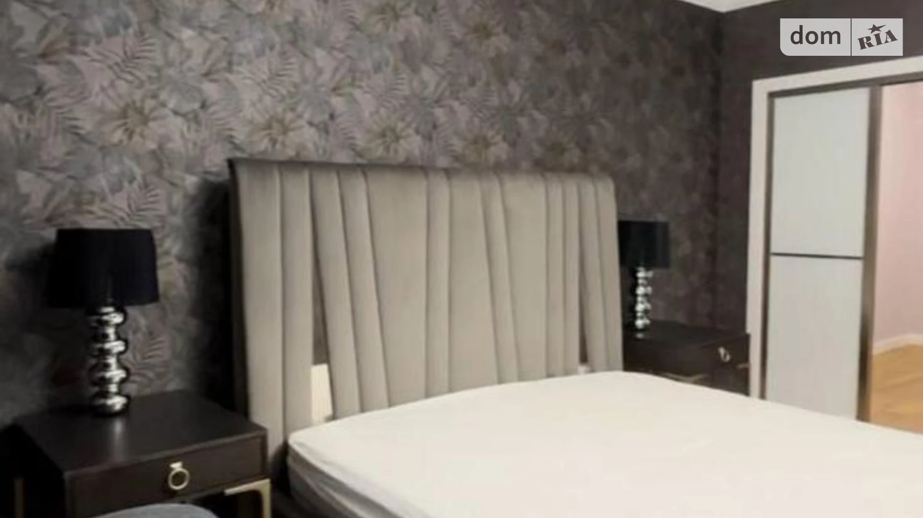 Сдается в аренду дом на 2 этажа 270 кв. м с верандой, цена: 3000 $ - фото 4