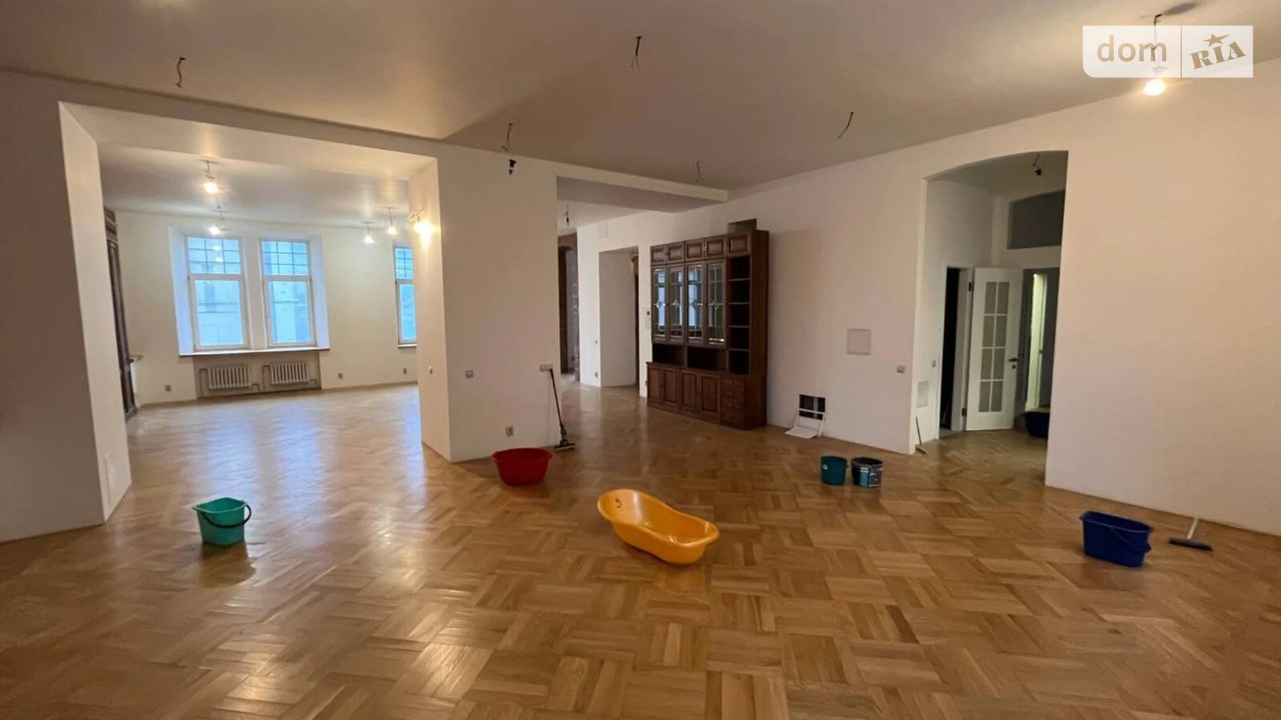 Сдается в аренду офис 240 кв. м в бизнес-центре, цена: 49000 грн - фото 2
