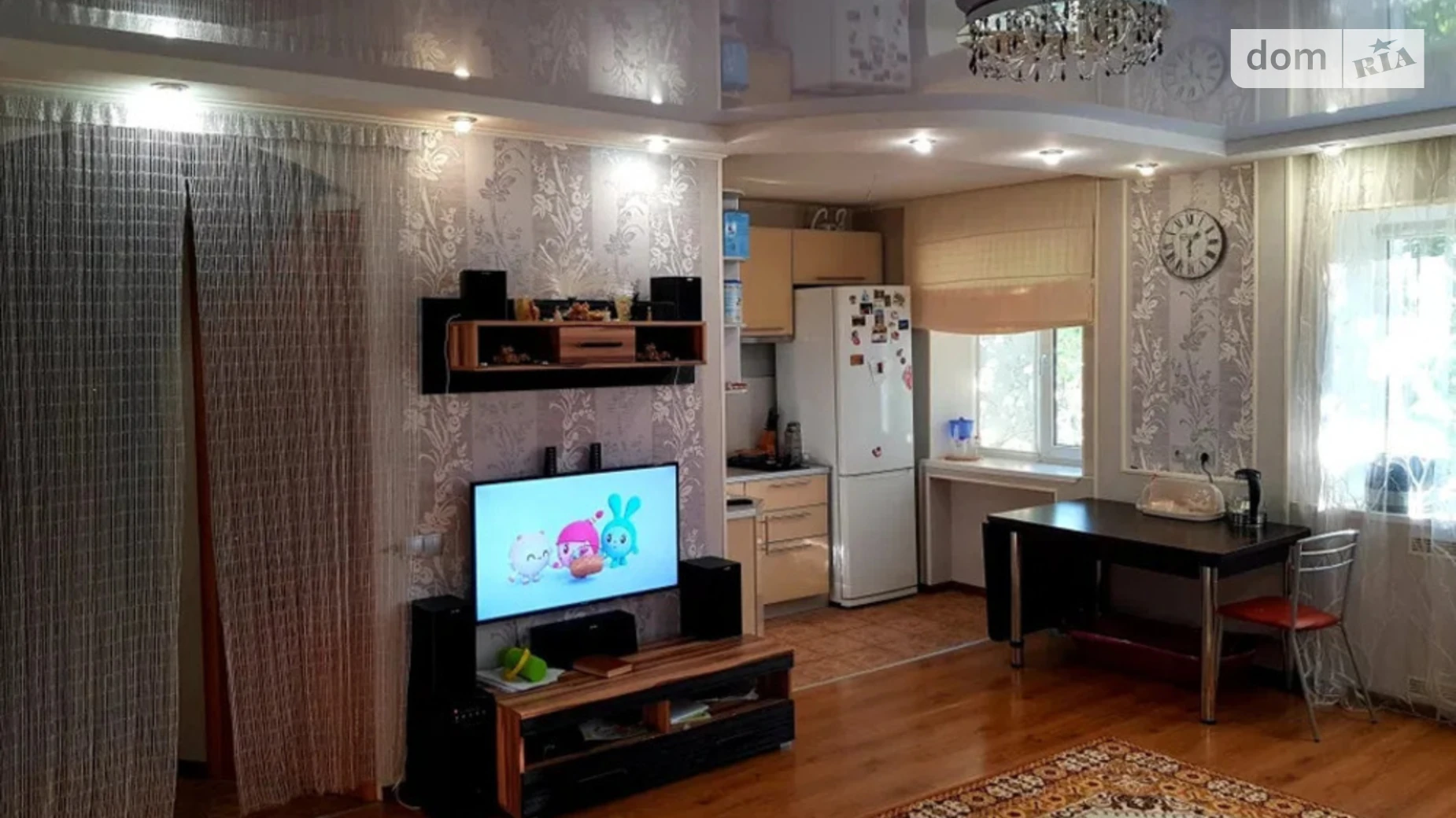 3-комнатная квартира 56 кв. м в Запорожье, ул. Сергея Синенко - фото 3
