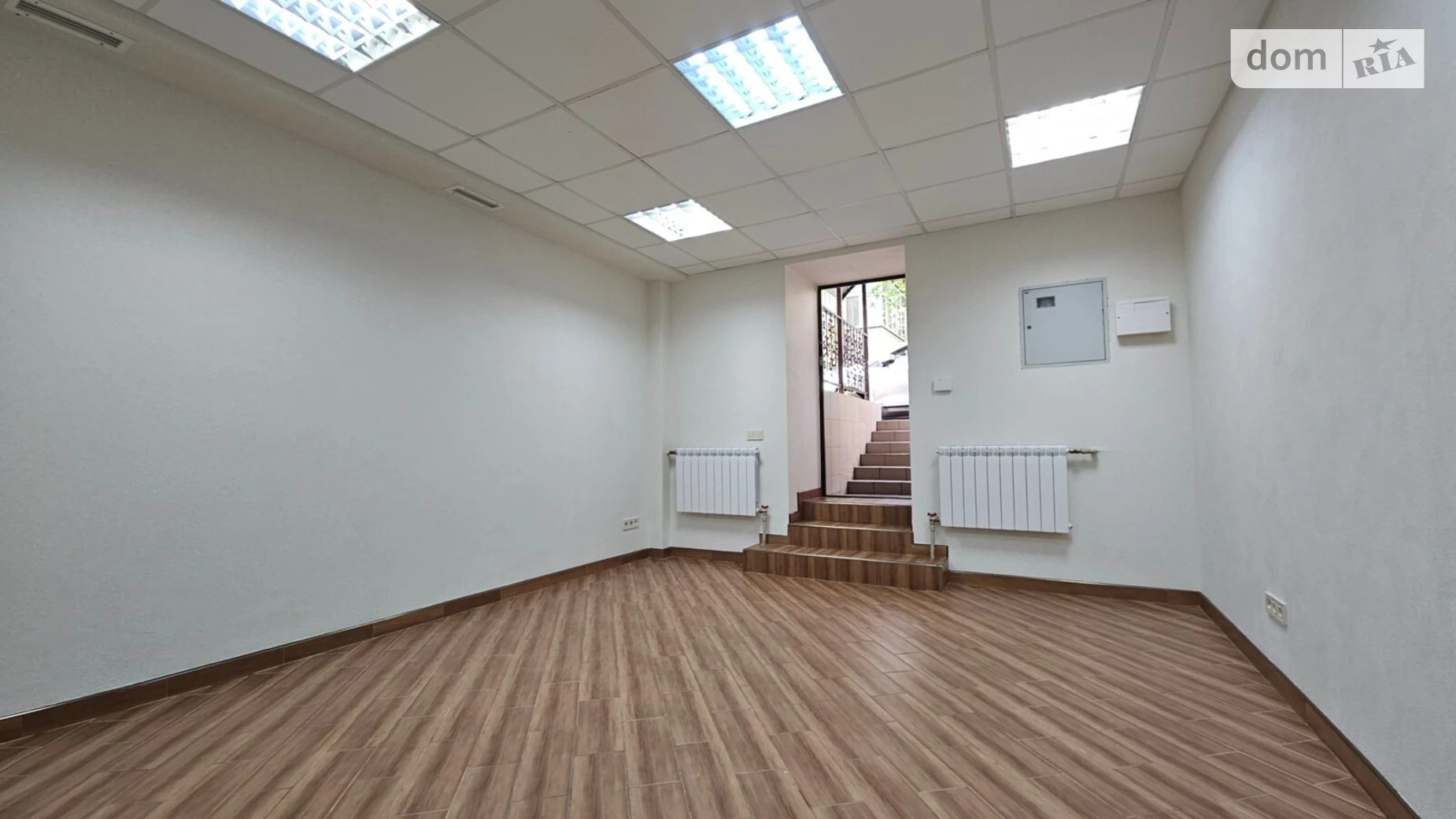 Продается помещения свободного назначения 103 кв. м в 4-этажном здании, цена: 155000 $ - фото 2
