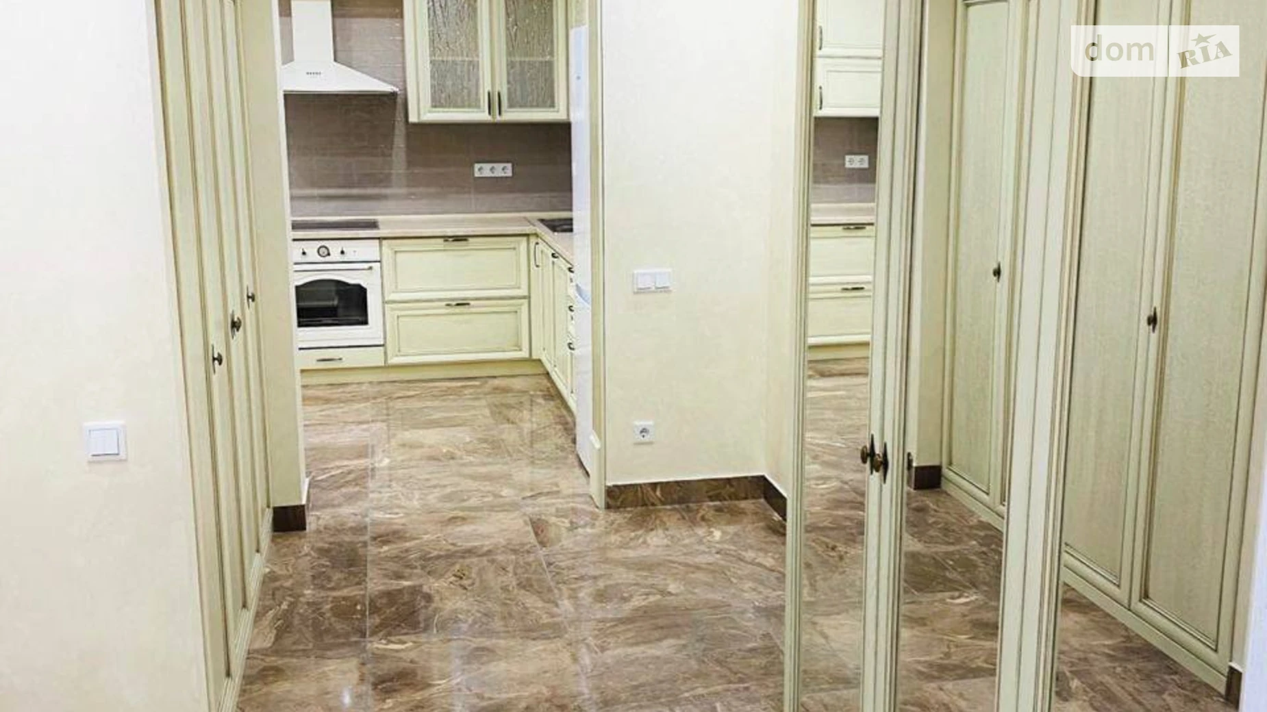 Продается 2-комнатная квартира 66.4 кв. м в Киеве, ул. Семьи Кристеров, 18/6 - фото 2