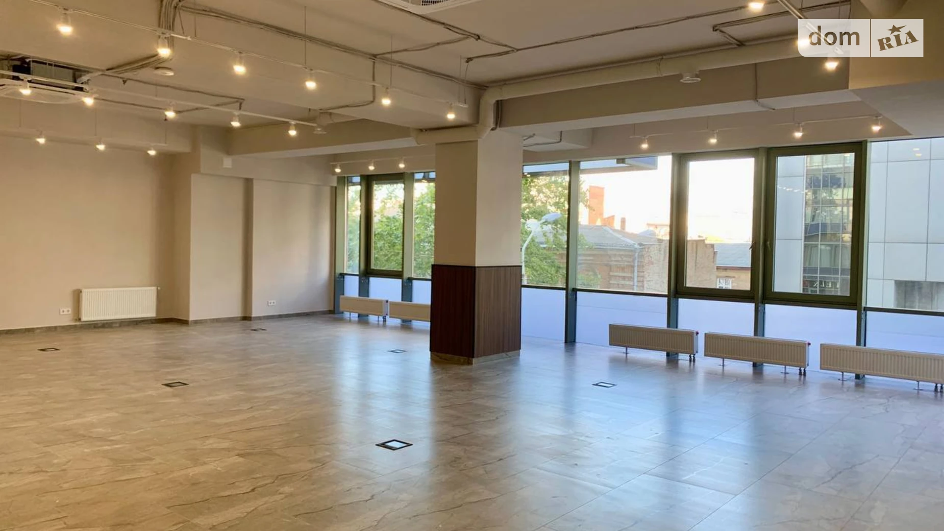 Здається в оренду офіс 173 кв. м в бізнес-центрі, цена: 1730 $ - фото 2