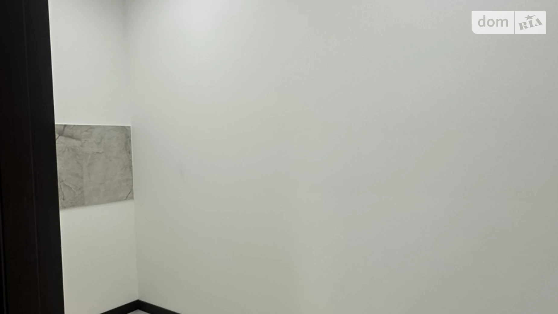Продается офис 59.8 кв. м в бизнес-центре, цена: 209300 $ - фото 4