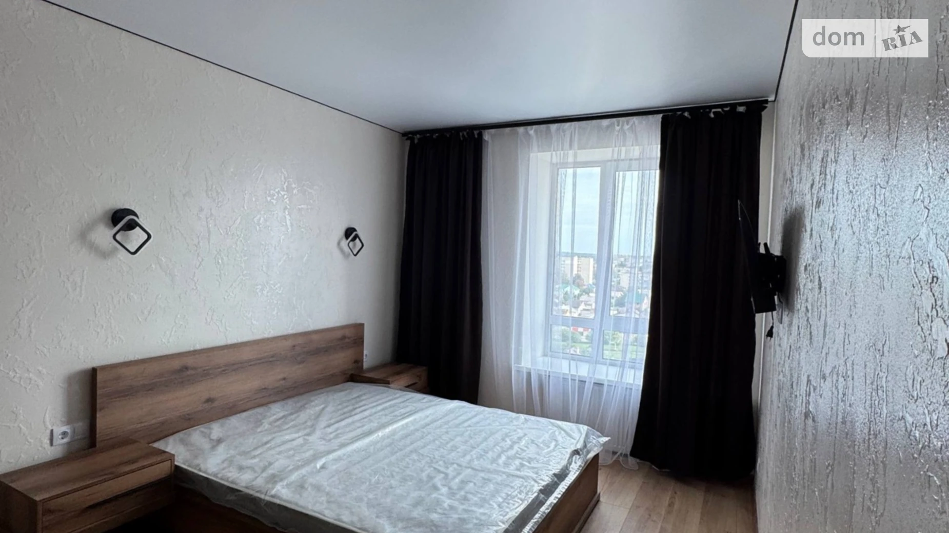 1-комнатная квартира 46 кв. м в Луцке, ул. Ровенская - фото 2