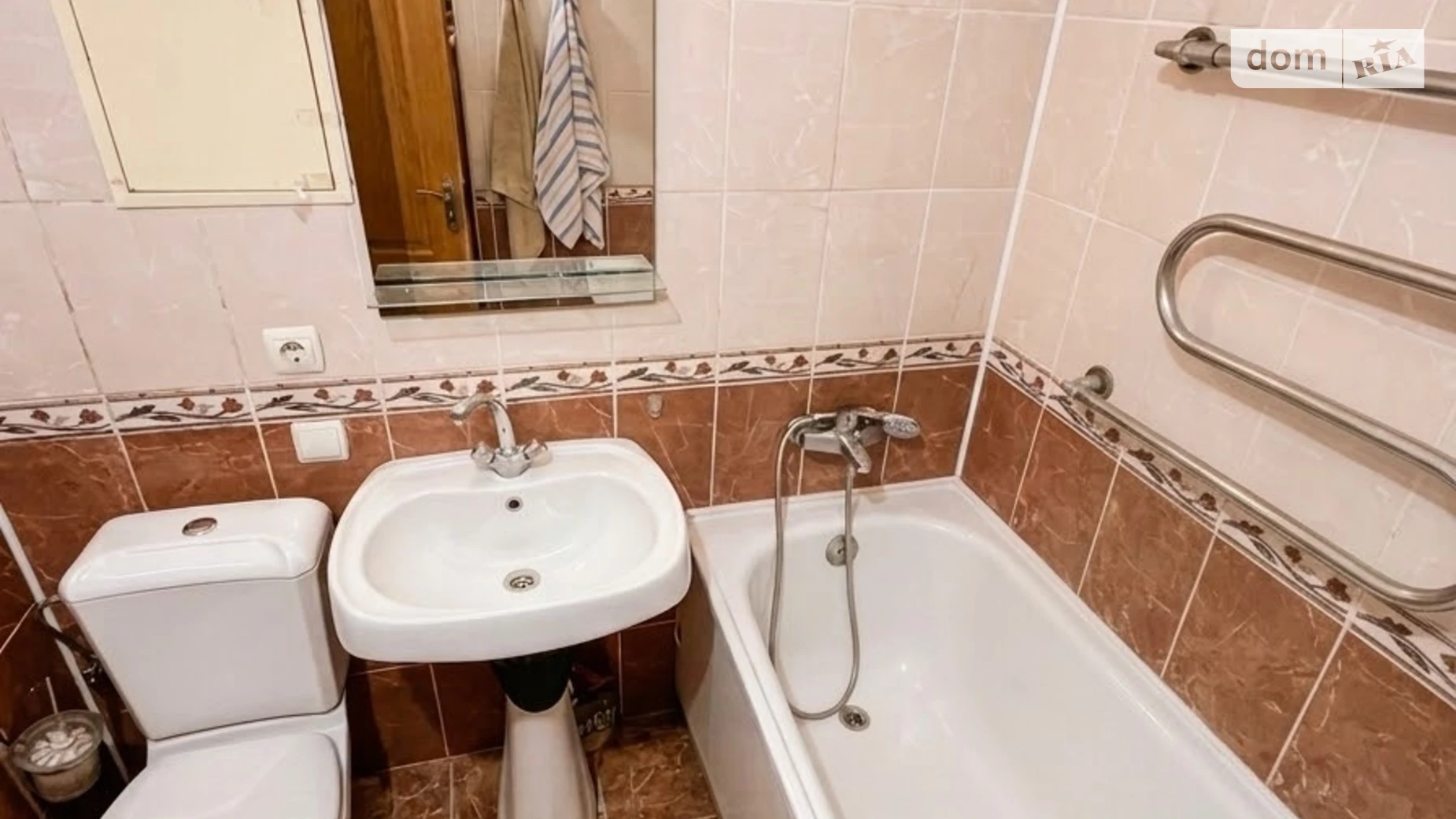 Продається 2-кімнатна квартира 43.6 кв. м у Рівному, вул. Степана Бандери - фото 5