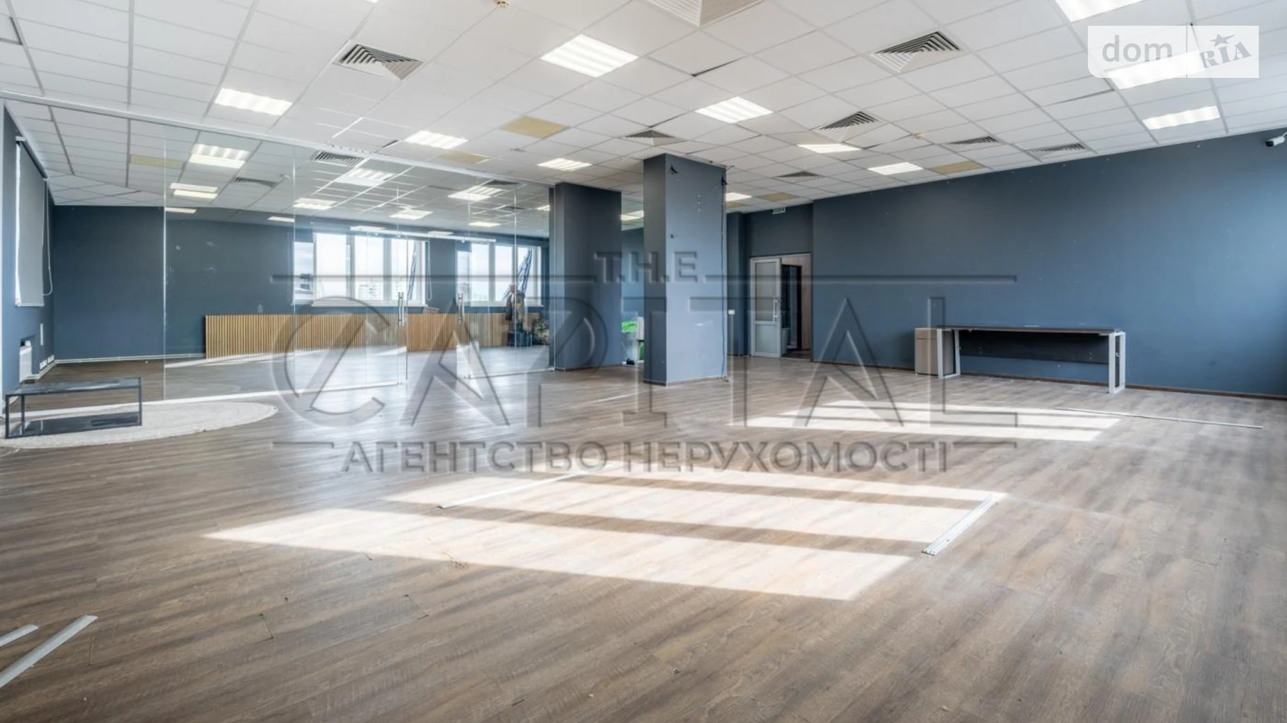 Сдается в аренду офис 1318 кв. м в бизнес-центре, цена: 18452 $ - фото 2