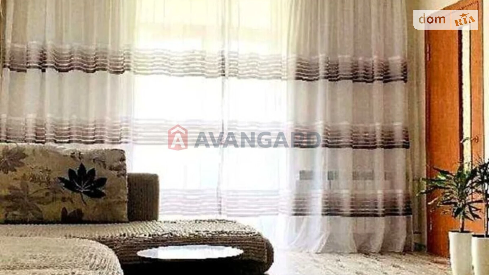 3-комнатная квартира 77 кв. м в Запорожье, ул. Трегубова - фото 2