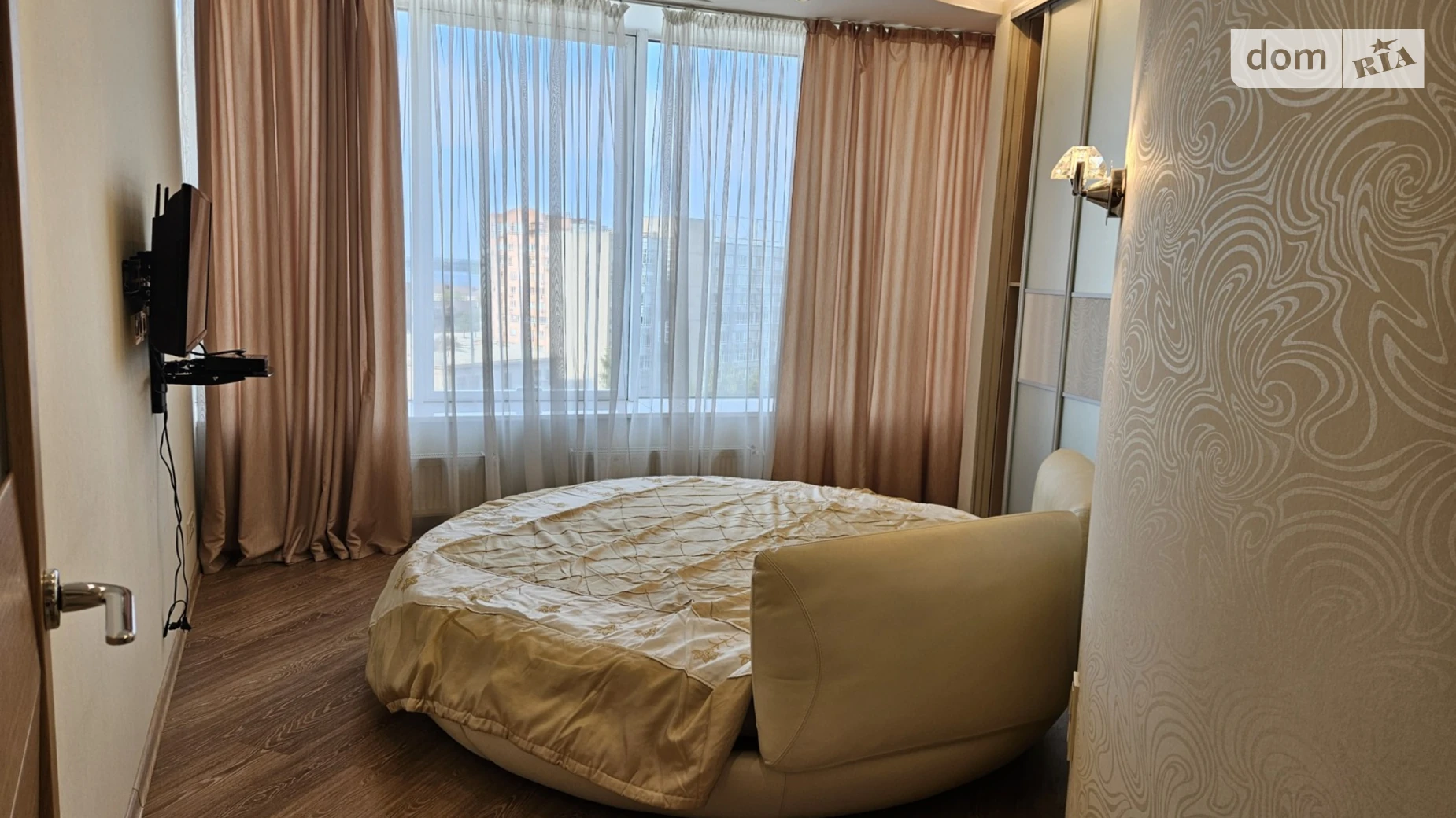 Сдается в аренду 3-комнатная квартира 101.7 кв. м в Днепре, цена: 1000 $ - фото 3