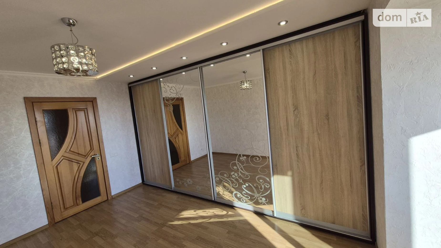 2-комнатная квартира 71.3 кв. м в Луцке, цена: 89000 $ - фото 2
