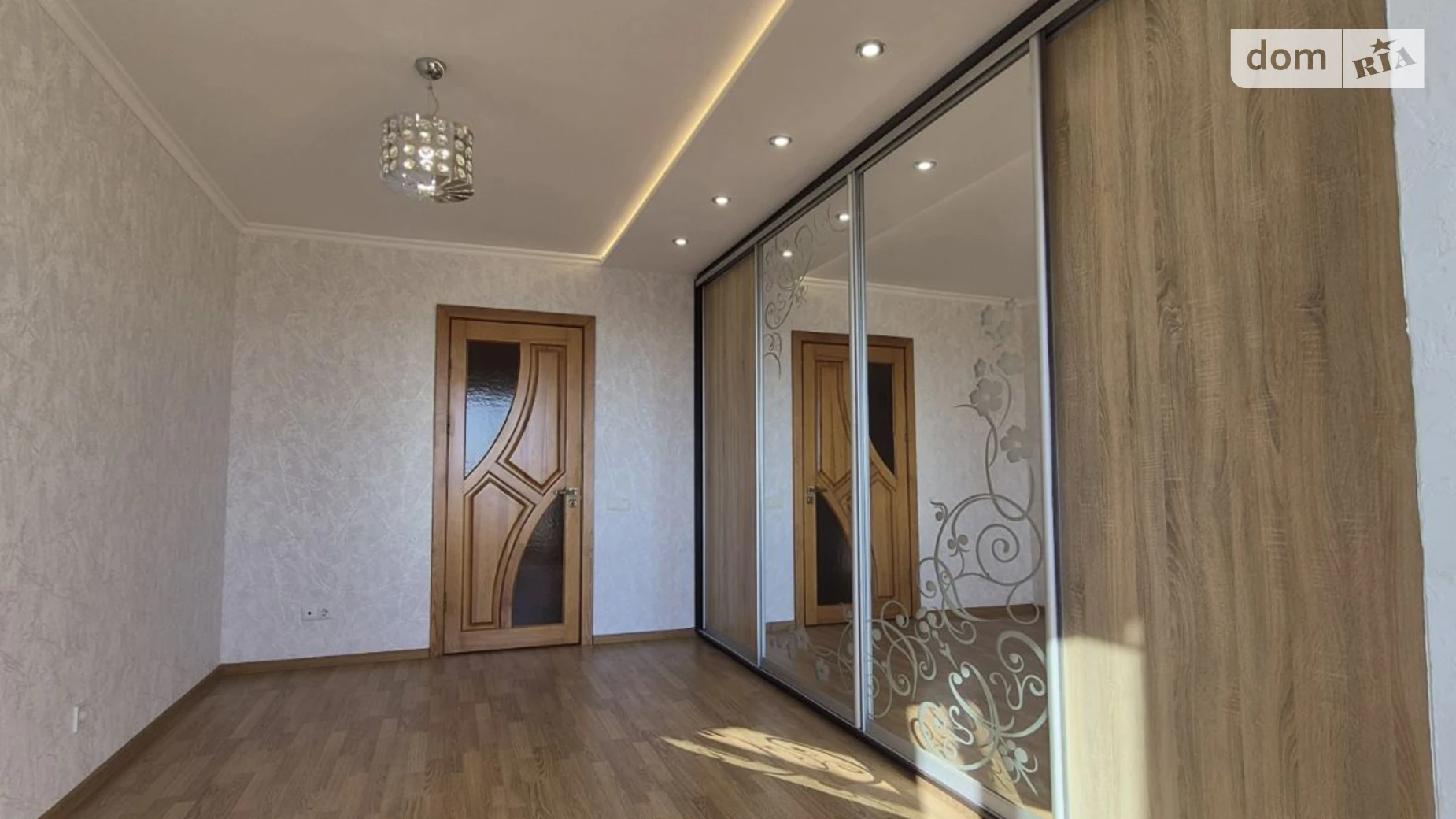 2-комнатная квартира 71.3 кв. м в Луцке, цена: 89000 $ - фото 3