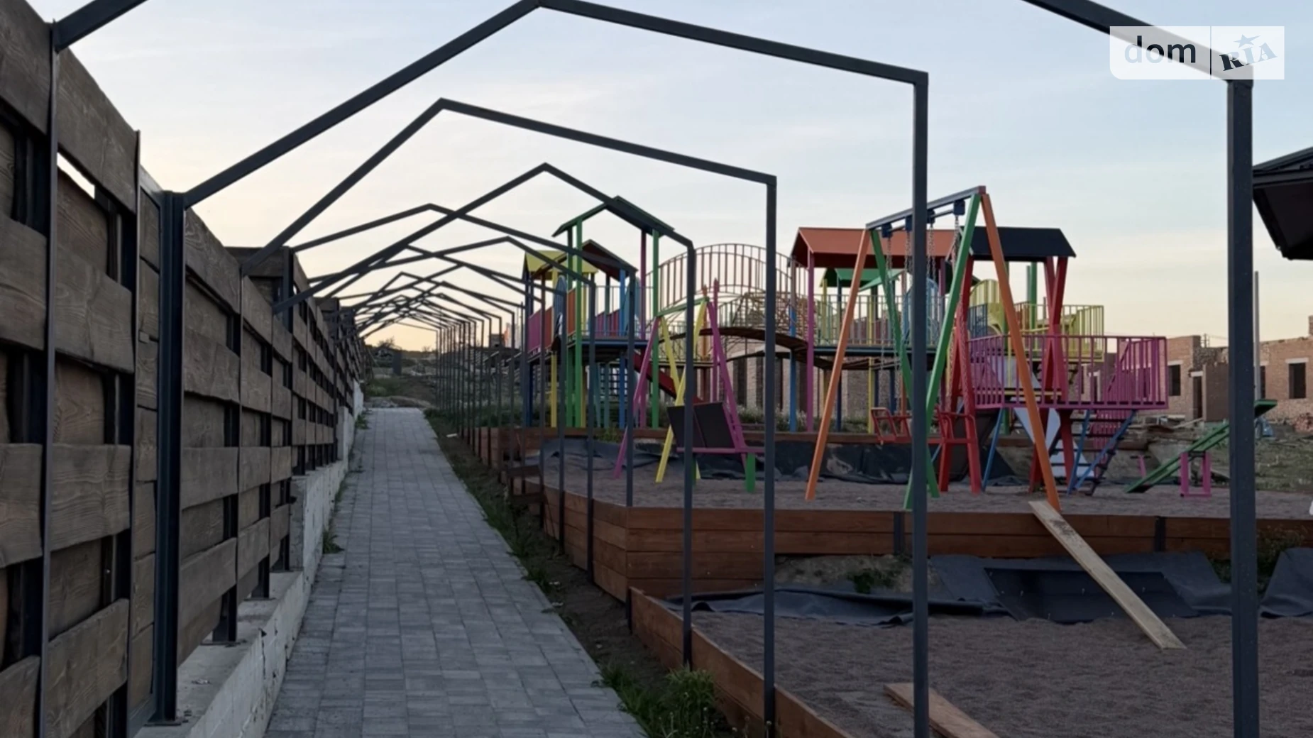 вул. Новодвірська Новий Двір Рівне ЖК Друзі, цена: 78000 $ - фото 4