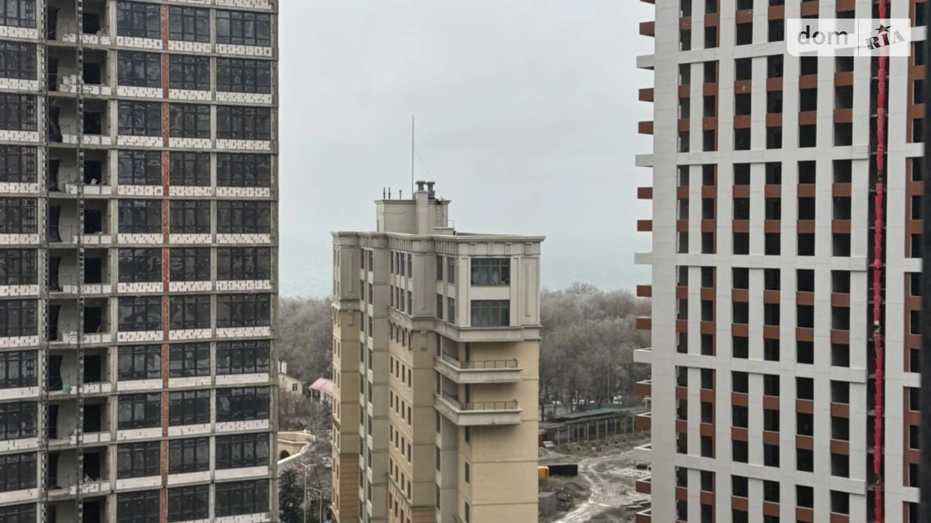 Продается 1-комнатная квартира 45 кв. м в Одессе, пер. Курортный, 2 - фото 2