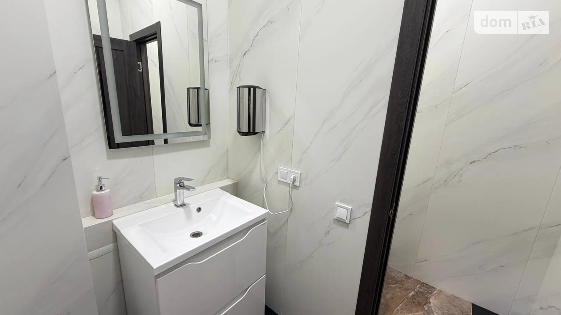 Сдается в аренду офис 130 кв. м в бизнес-центре, цена: 50000 грн - фото 4
