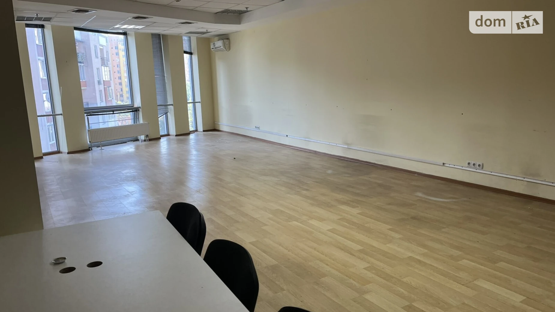Сдается в аренду офис 58.6 кв. м в бизнес-центре, цена: 879 $ - фото 3