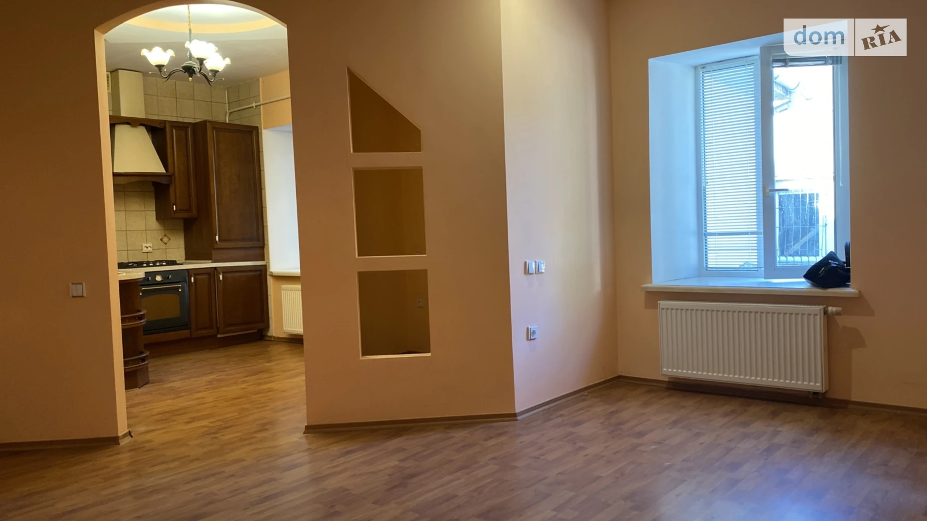 Продається 2-кімнатна квартира 72 кв. м у Вінниці, вул. Соборна, 76 - фото 2