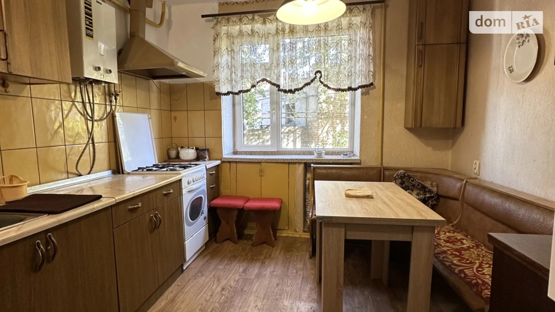 Продается 2-комнатная квартира 50 кв. м в Ровно, ул. Соборная, 404В - фото 3