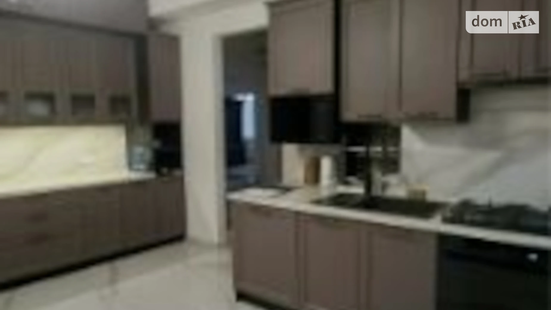 Продается 3-комнатная квартира 116 кв. м в Мукачеве, ул. Ивана Маргитича - фото 2