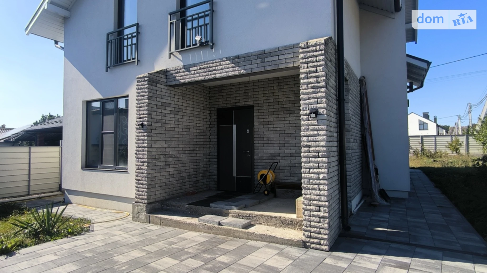 Продается дом на 2 этажа 130 кв. м с гаражом, цена: 178000 $ - фото 3