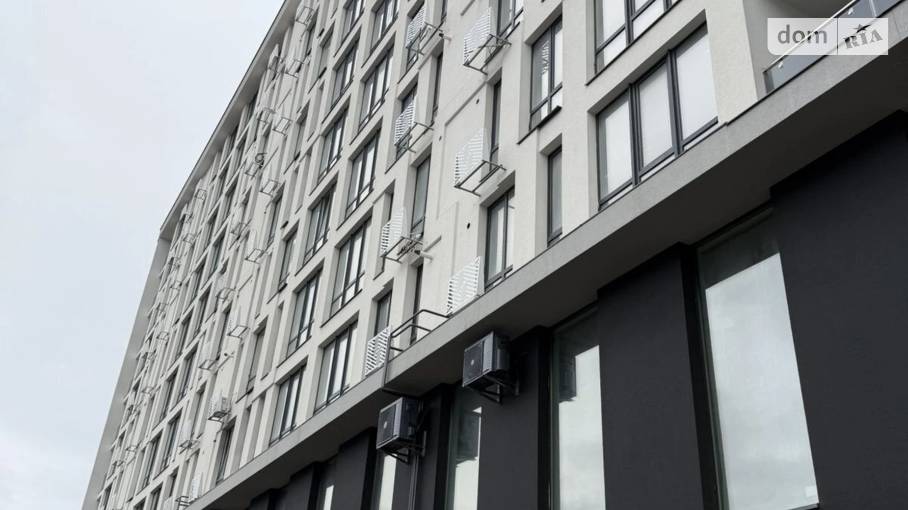 Продается 2-комнатная квартира 64.4 кв. м в Ивано-Франковске, ул. Надречная, 1 корпус 2 - фото 2