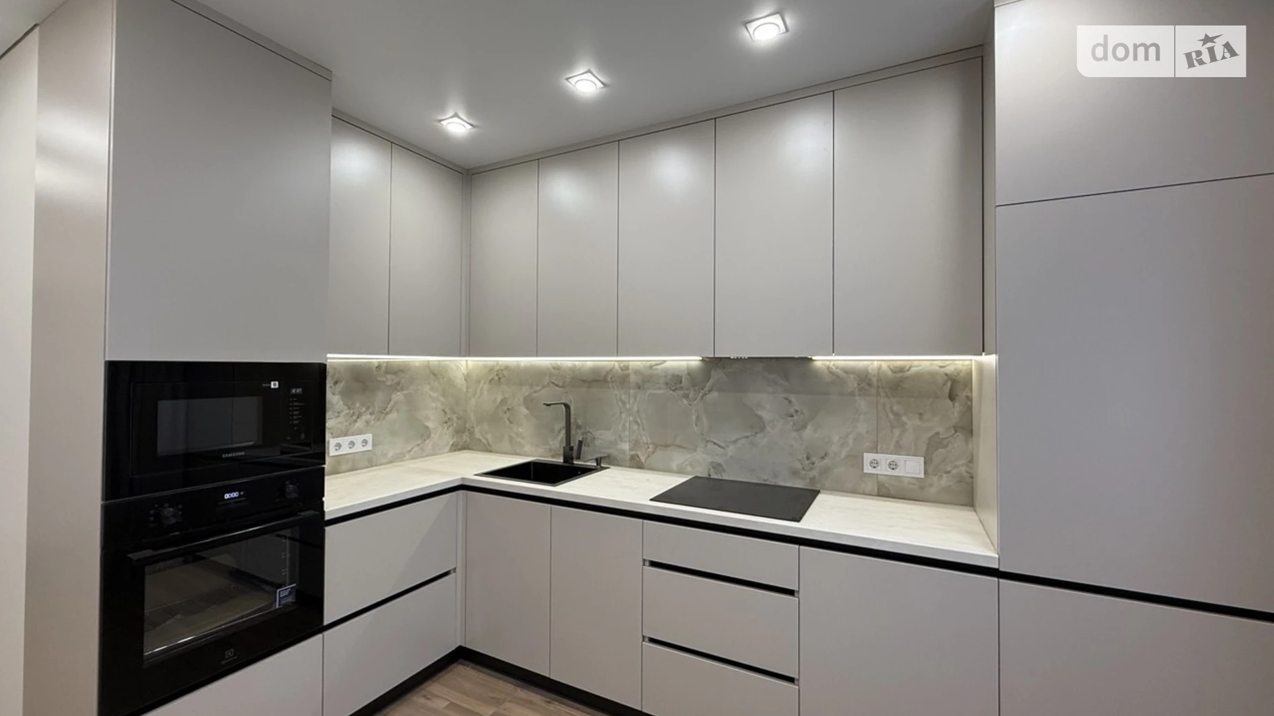 Продается 2-комнатная квартира 61 кв. м в Харькове, ул. Заливная, 12 - фото 3