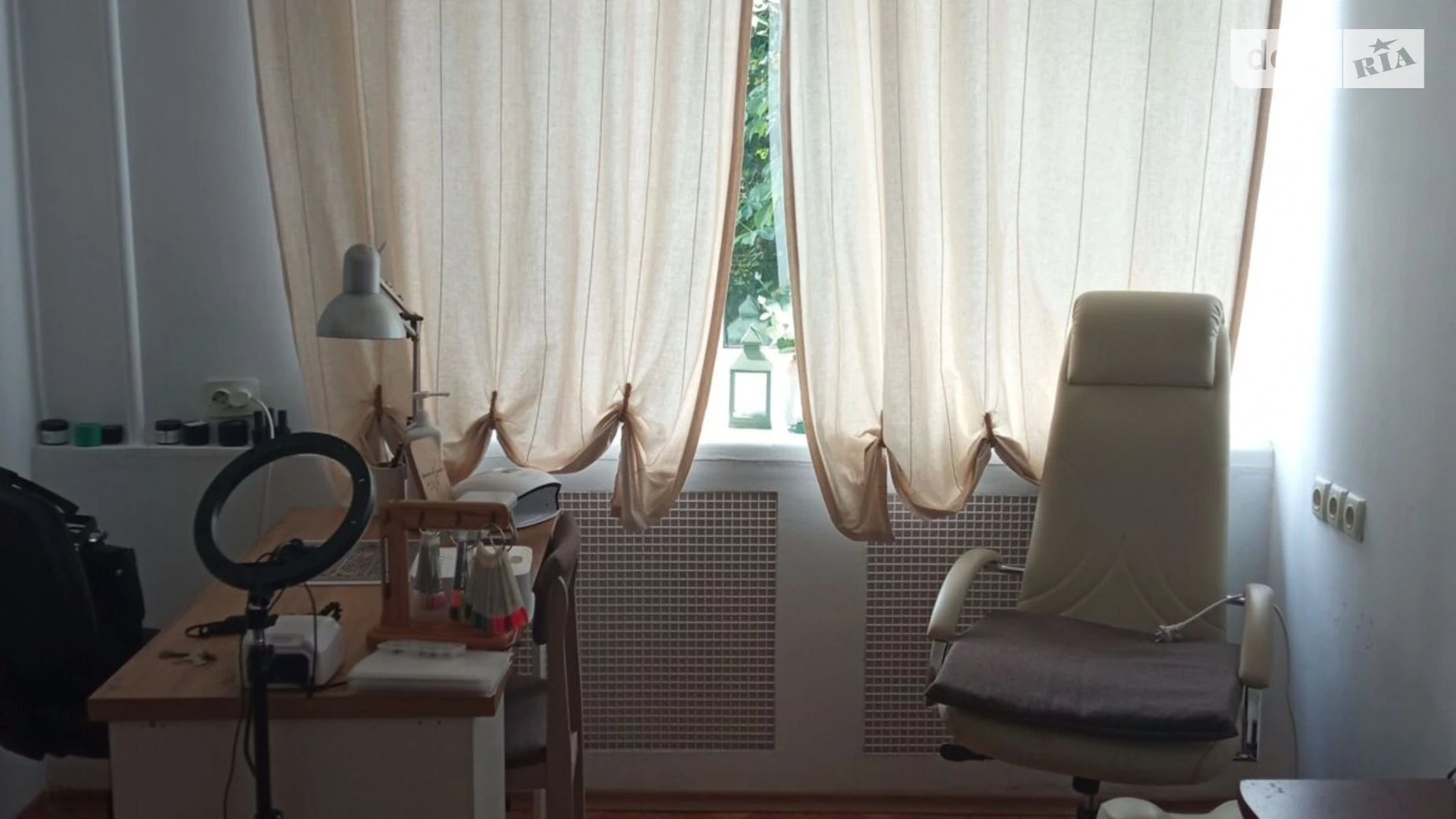 Здається в оренду офіс 10 кв. м в бізнес-центрі, цена: 600 грн - фото 2