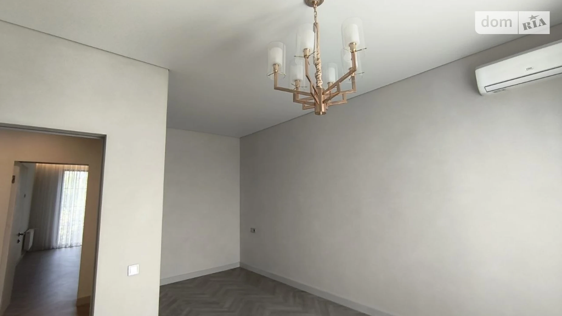 Продается дом на 2 этажа 225 кв. м с садом, цена: 670000 $ - фото 4