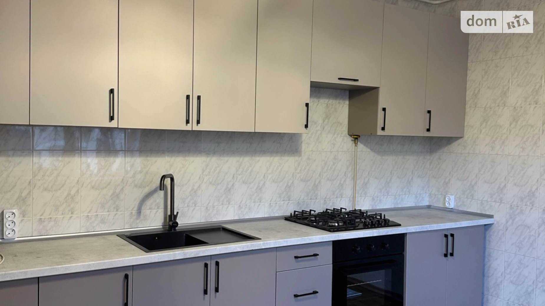 Продается дом на 2 этажа 115.2 кв. м с садом, цена: 105000 $ - фото 3