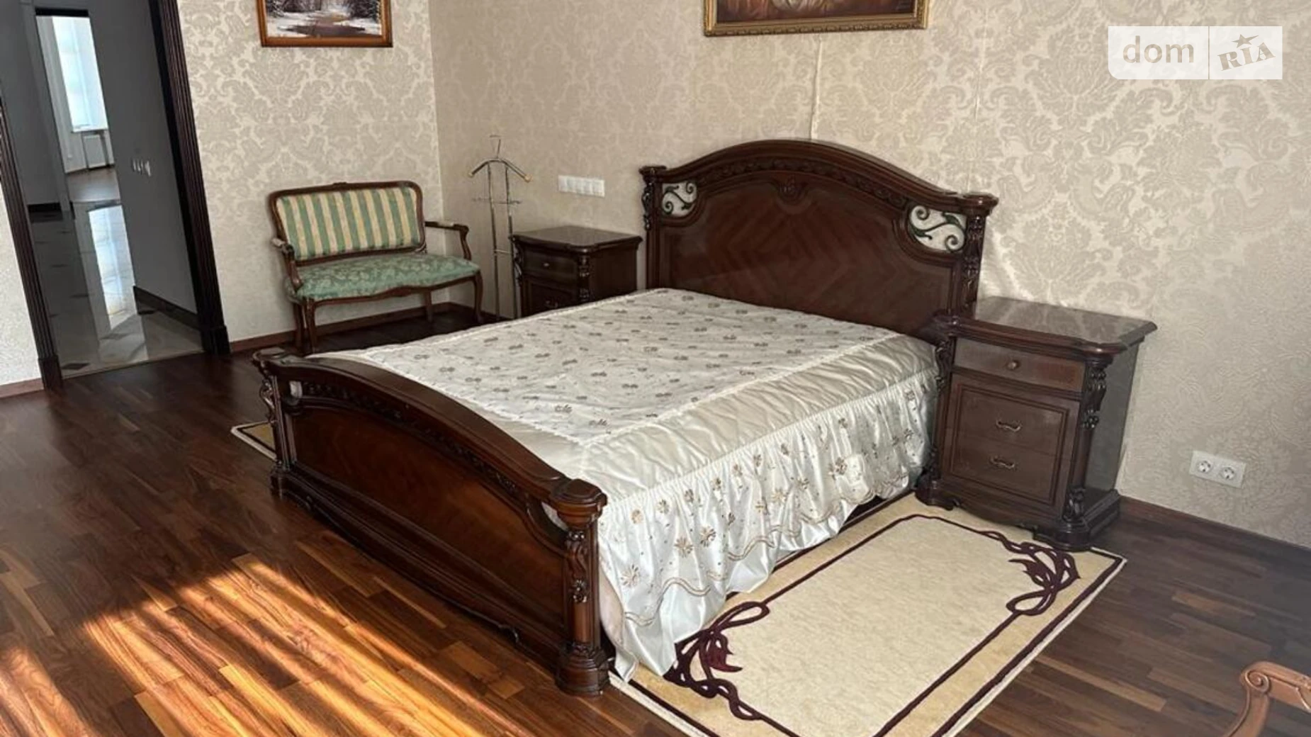 Сдается в аренду дом на 3 этажа 940 кв. м с мансардой, цена: 10000 € - фото 4