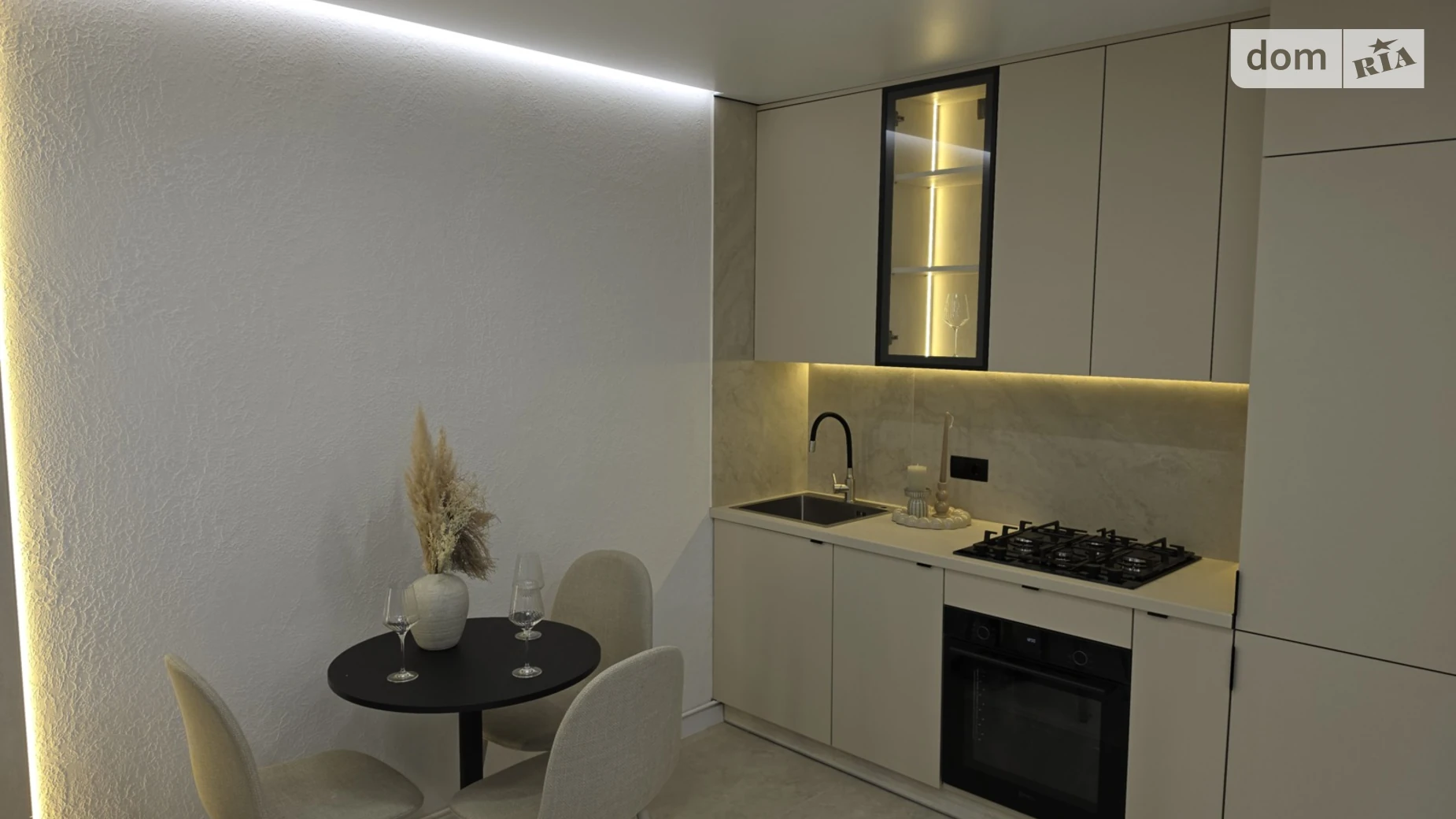 2-кімнатна квартира 58 кв. м у Тернополі, вул. Київська, 9Д - фото 2