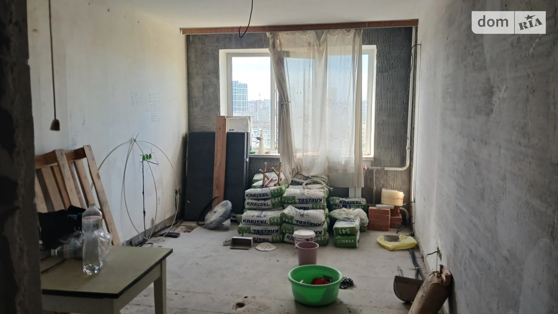 Продается 1-комнатная квартира 35 кв. м в Киеве, просп. Романа Шухевича(Генерала Ватутина), 28А - фото 2